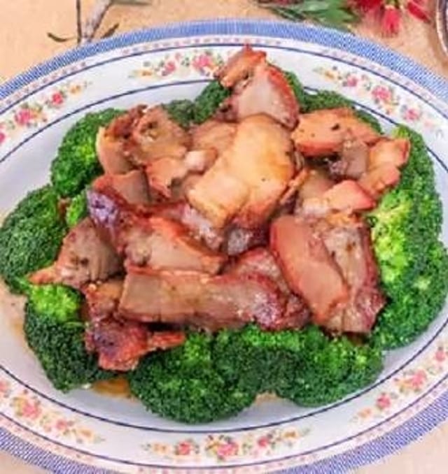 Pork with Broccoli.